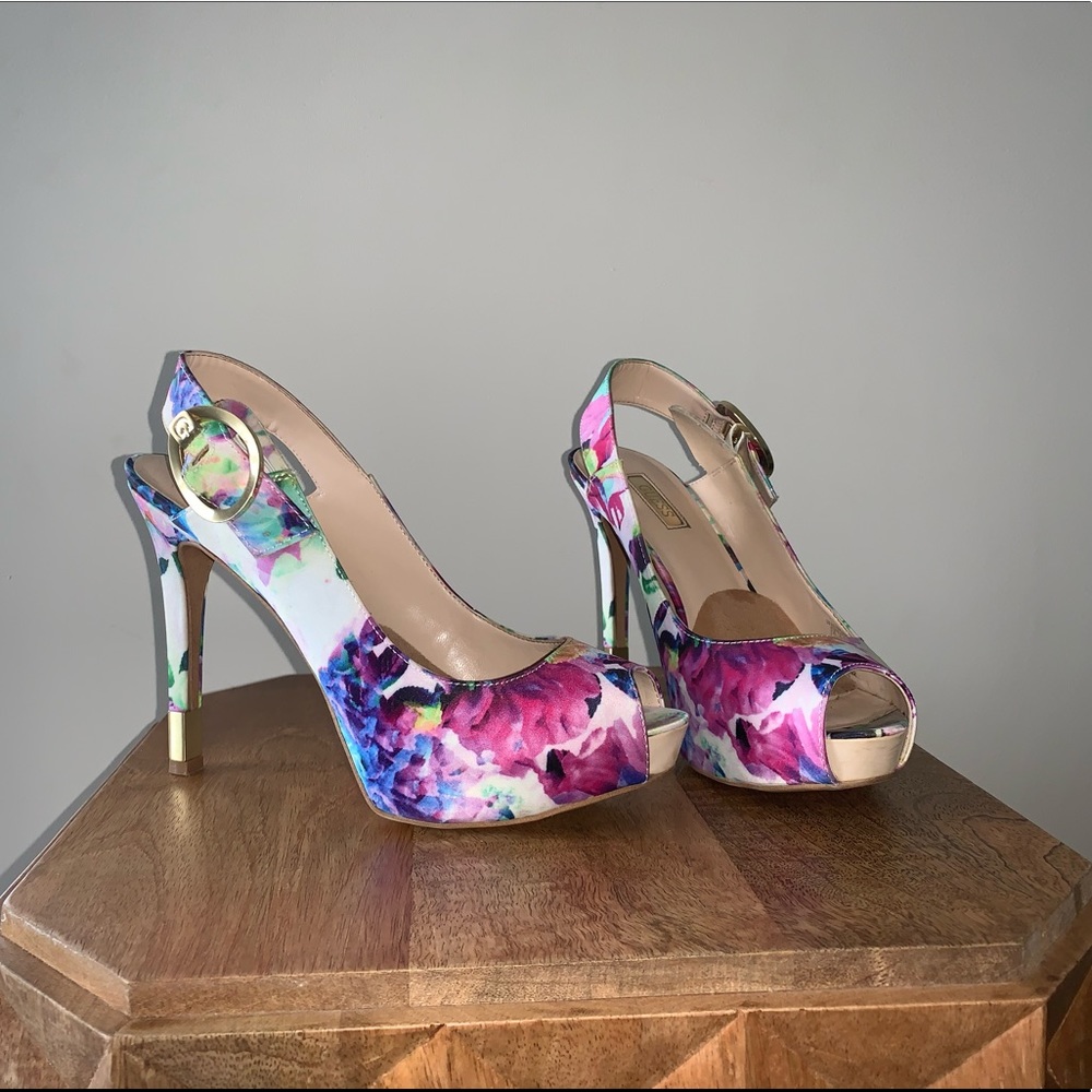 GUESS FLORAL HIGH HEELS